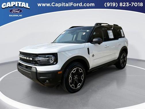 Oxford White 2025 Ford Bronco Sport Outer Banks
