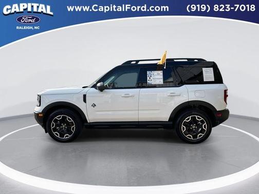 Oxford White 2025 Ford Bronco Sport Outer Banks