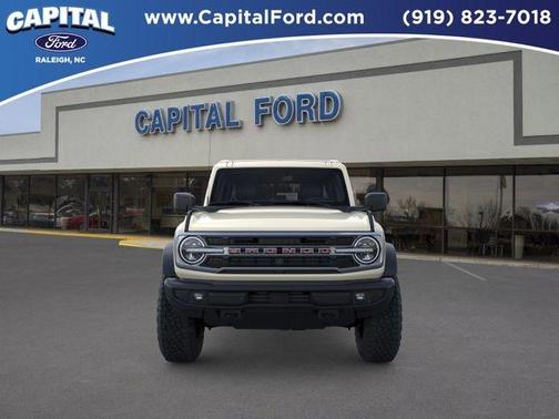 Wimbledon White 2026 Ford Bronco Outer Banks