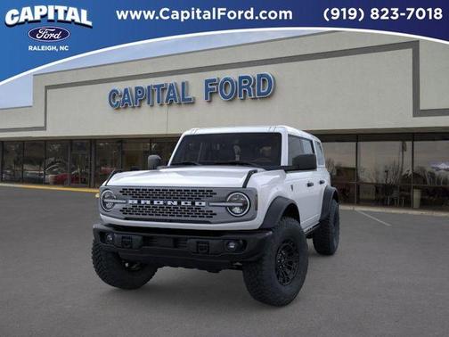 Oxford White 2026 Ford Bronco Badlands