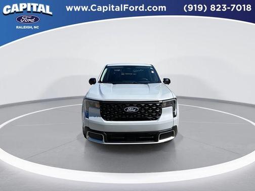 White Metallic 2025 Ford Maverick Lariat