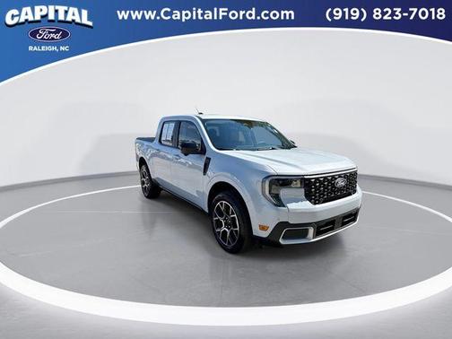 White Metallic 2025 Ford Maverick Lariat