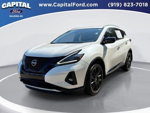 White 2023 Nissan Murano SV