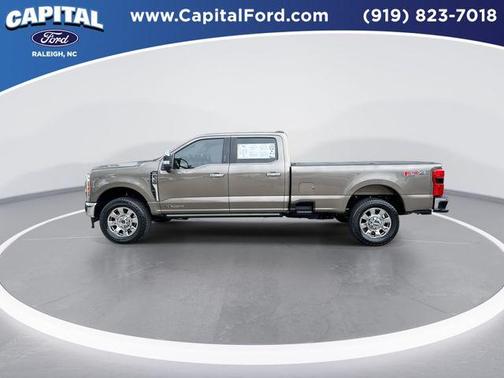 2023 Ford F-350 Lariat Super Duty