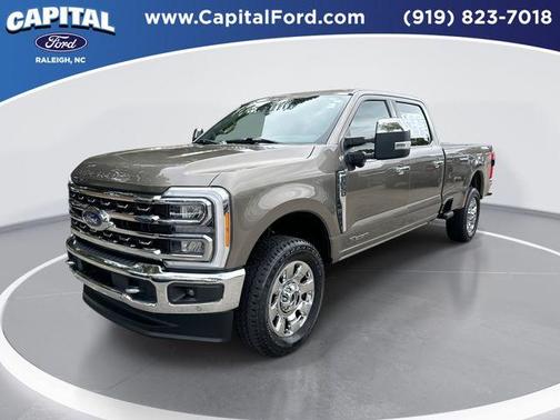 2023 Ford F-350 Lariat Super Duty
