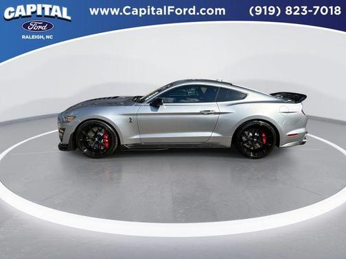 2022 Ford Shelby GT500 Base