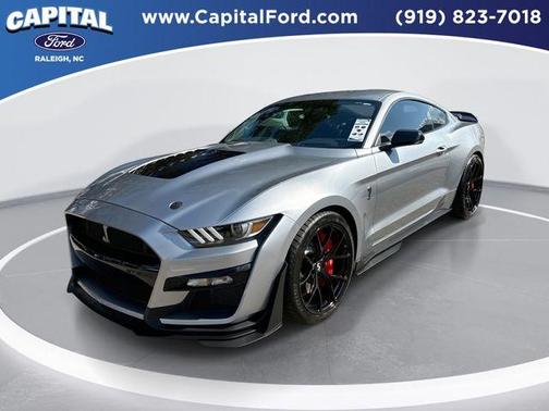 2022 Ford Shelby GT500 Base