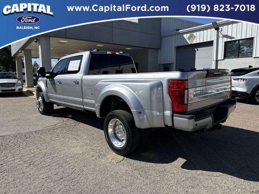 2022 Ford F-450 Platinum