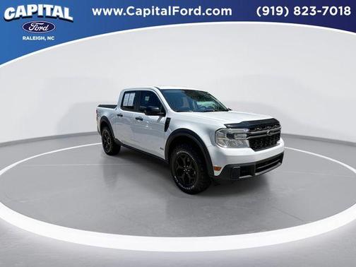Oxford White 2024 Ford Maverick XLT
