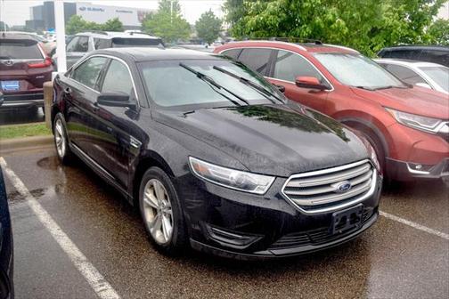 2018 Ford Taurus SEL