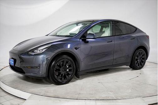 2022 Tesla Model Y Long Range Dual Motor All-Wheel Drive