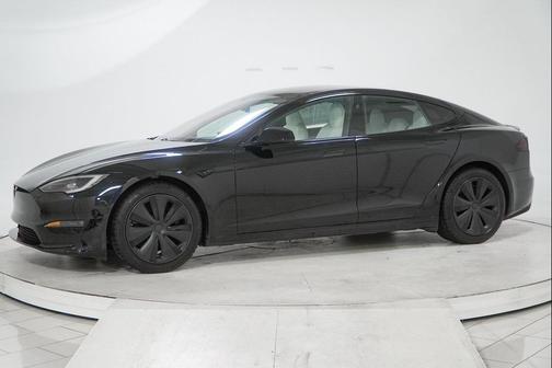 2023 Tesla Model S Plaid