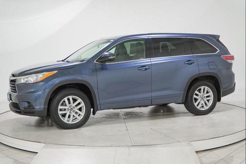 2016 Toyota Highlander LE