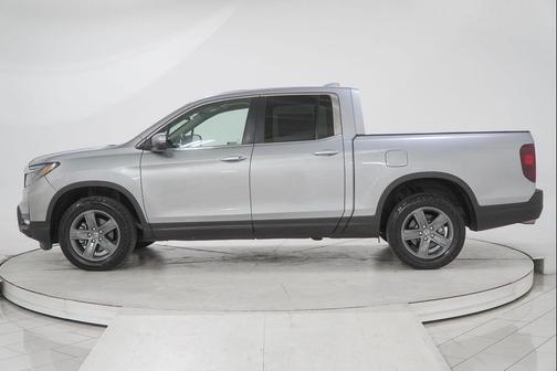 Lunar Silver Metallic 2023 Honda Ridgeline RTL