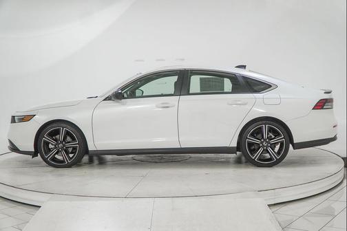 Platinum White Pearl 2025 Honda Accord Hybrid Sport