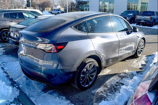 2023 Tesla Model Y Long Range Dual Motor All-Wheel Drive