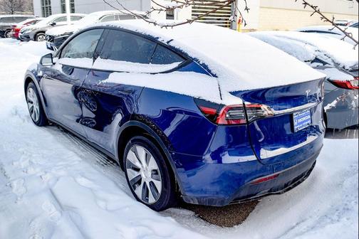 2023 Tesla Model Y Long Range Dual Motor All-Wheel Drive