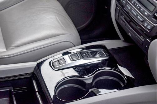 2019 Honda Pilot Touring 8-Passenger