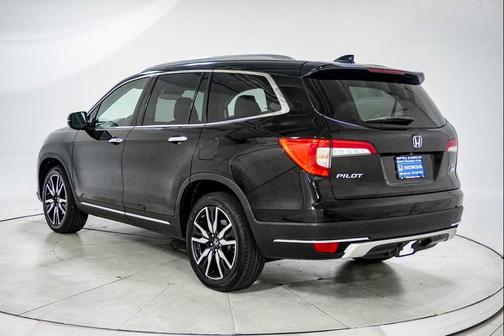 2019 Honda Pilot Touring 8-Passenger