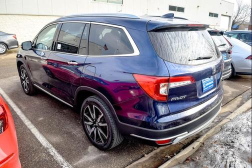 2019 Honda Pilot Touring 8-Passenger