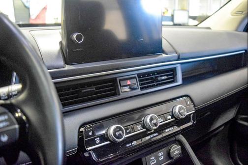 2023 Honda Pilot Touring 8-Passenger