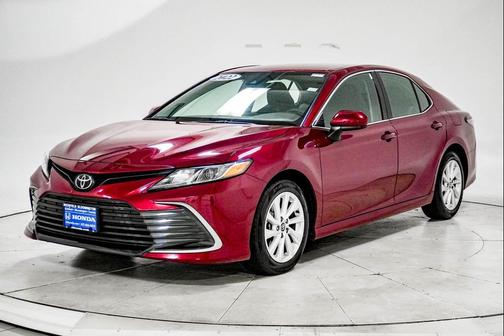 2022 Toyota Camry LE