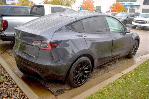 2021 Tesla Model Y Long Range Dual Motor All-Wheel Drive