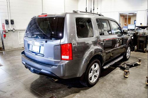 Polished Metal Metallic 2012 Honda Pilot EX-L