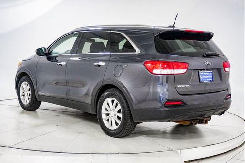 Platinum Graphite 2017 Kia Sorento LX