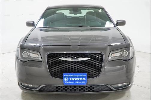 2016 Chrysler 300 S