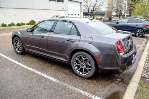 2016 Chrysler 300 S