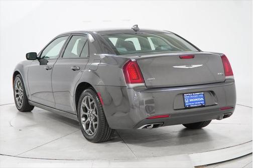 2016 Chrysler 300 S