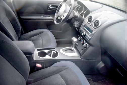 2010 Nissan Rogue S
