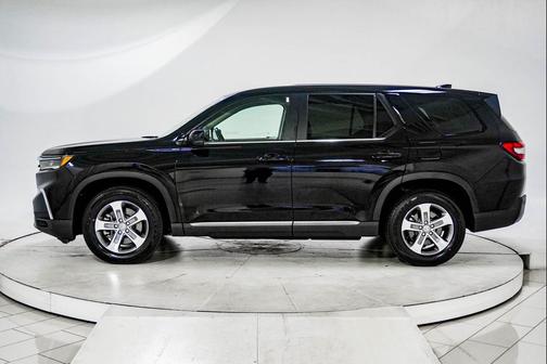 2023 Honda Pilot AWD EX-L 7 Passenger