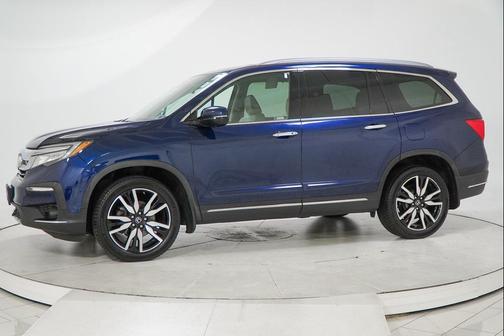 2019 Honda Pilot Touring 8-Passenger