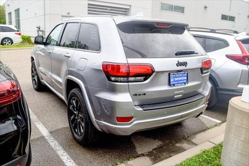 2020 Jeep Grand Cherokee Altitude