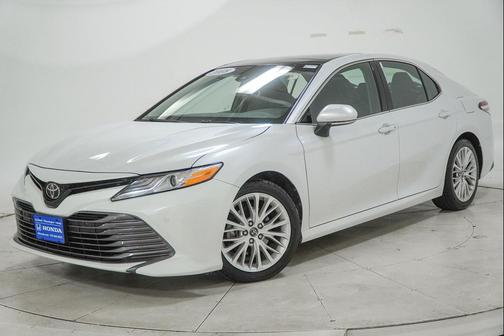 2018 Toyota Camry XLE
