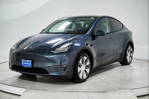 2023 Tesla Model Y Long Range Dual Motor All-Wheel Drive
