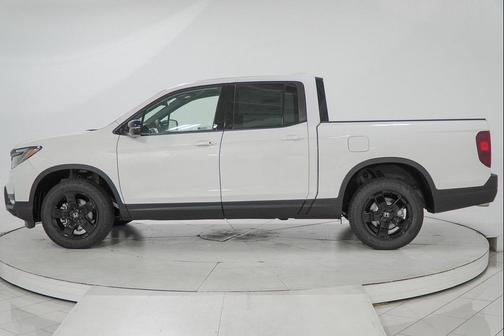 2025 Honda Ridgeline Black
