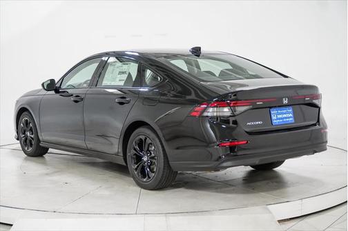 2025 Honda Accord Sport SE 1.5T