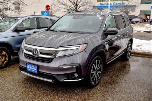 2022 Honda Pilot Touring 8-Passenger
