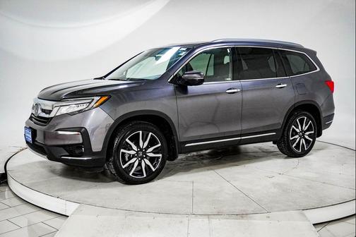 2022 Honda Pilot Touring 8-Passenger