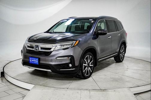 2022 Honda Pilot Touring 8-Passenger