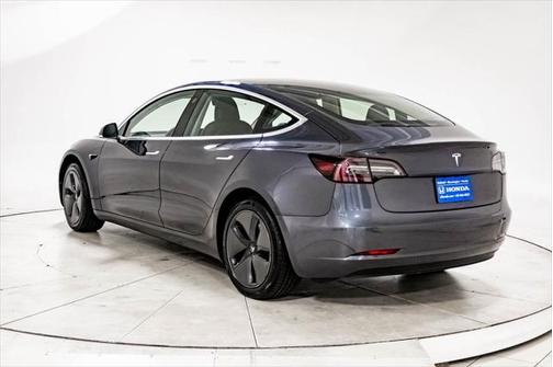 2020 Tesla Model 3 Standard Range
