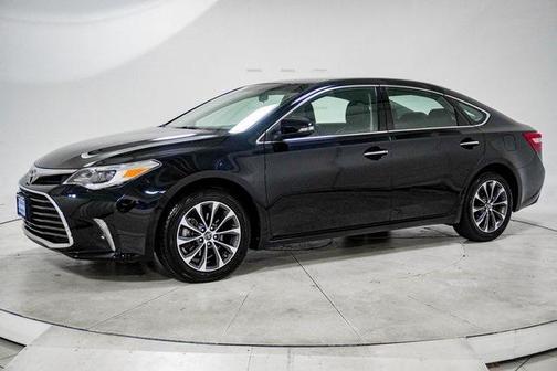2016 Toyota Avalon XLE