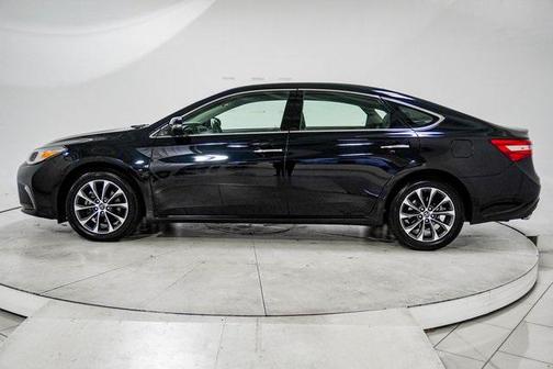 2016 Toyota Avalon XLE