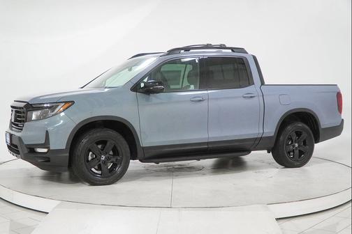 2022 Honda Ridgeline Black