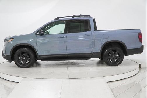 2022 Honda Ridgeline Black