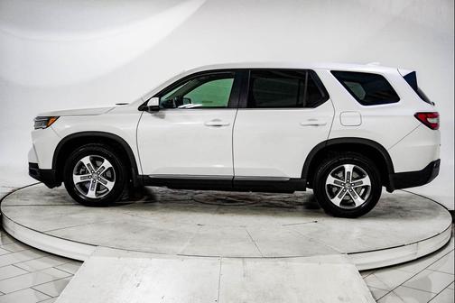 2023 Honda Pilot AWD EX-L 8 Passenger