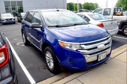 Blue Metallic 2013 Ford Edge SE